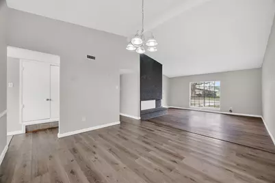 14034 Lourdes Drive, Houston, TX 77049 - Photo 10