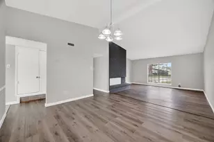 14034 Lourdes Dr, Houston, TX 77049 - Photo 10