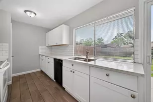 14034 Lourdes Dr, Houston, TX 77049 - Photo 16