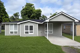 208 Preston St, La Marque, TX 77568 - Photo 1