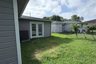 208 Preston St, La Marque, TX 77568 - Photo 22