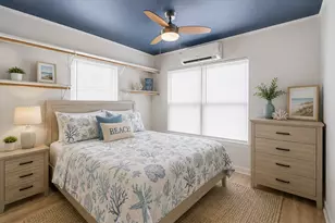 370 Ling St, Bayou Vista, TX 77563 - Photo 14