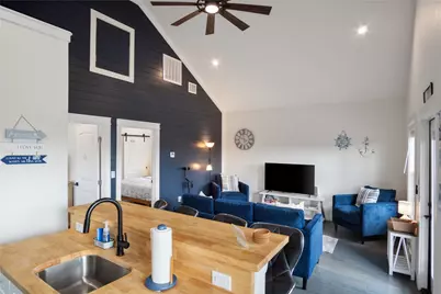 1071 Shady Lane, Gilchrist, TX 77617 - Photo 4