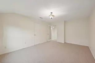 5813 Doliver Dr, Houston, TX 77057 - Photo 12