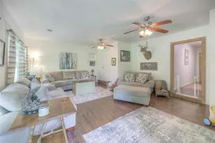 111 Sequoia Dr, Livingston, TX 77351 - Photo 6