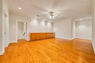 11530 N Lou Al Dr, Houston, TX 77024 - Photo 42