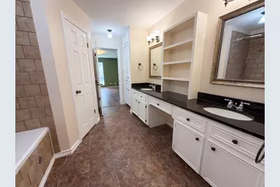 5210 Green Springs Drive, Houston, TX 77066 - Photo 18