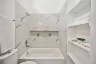 7415 Easter St, Houston, TX 77088 - Photo 12