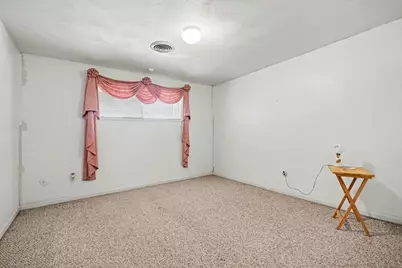 1703 Burnett Avenue, Baytown, TX 77520 - Photo 18