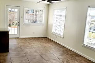 7953 Ridgeview Dr, Houston, TX 77055 - Photo 2