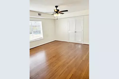 7953 Ridgeview Drive, Houston, TX 77055 - Photo 8