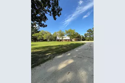 8049 Forest Hills Drive, Montgomery, TX 77316 - Photo 4
