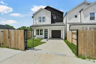 9525 Beckley St, Houston, TX 77088 - Photo 2