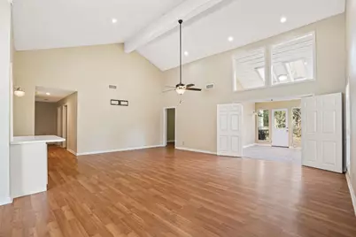 9 Lakeview Manor, Huntsville, TX 77340 - Photo 14