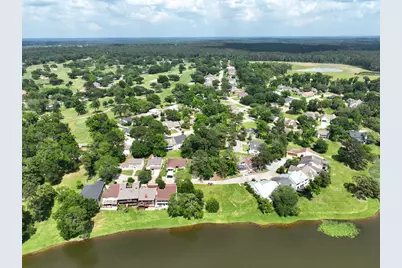 9 Lakeview Manor, Huntsville, TX 77340 - Photo 2