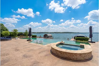 64 Benthaven W, Montgomery, TX 77356 - Photo 2