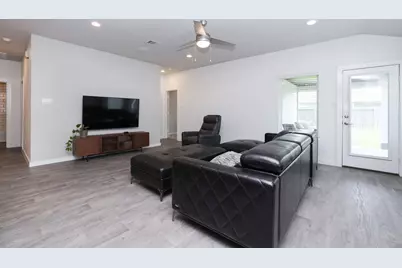 14209 Silver Maple Court, Conroe, TX 77384 - Photo 22