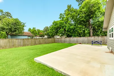 218 Palm Lane, Lake Jackson, TX 77566 - Photo 28