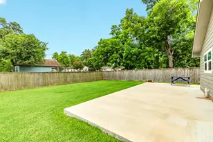 218 Palm Ln, Lake Jackson, TX 77566 - Photo 28