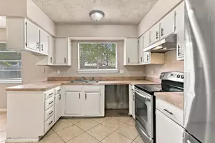 4426 Burkegate Dr, Spring, TX 77373 - Photo 18