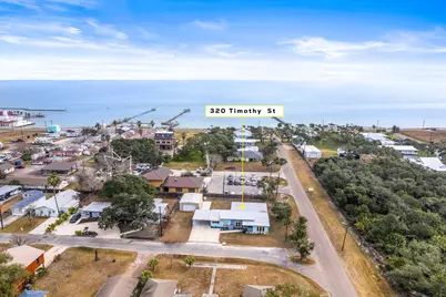320 Timothy Street, Rockport, TX 78382 - Photo 1