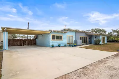 320 Timothy Street, Rockport, TX 78382 - Photo 4