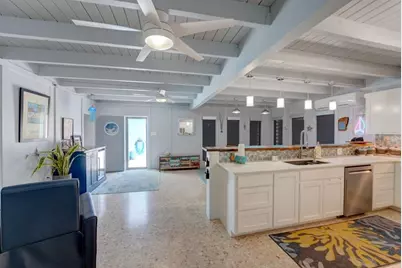 320 Timothy Street, Rockport, TX 78382 - Photo 18
