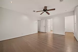 5232 Piping Rock Ln Ln, Houston, TX 77056 - Photo 18
