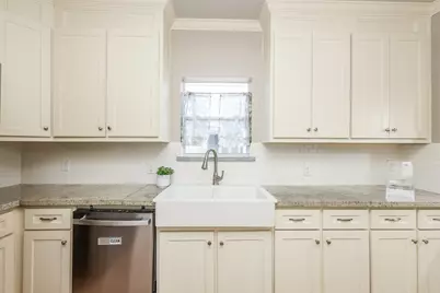 1307 Walton Street, Houston, TX 77009 - Photo 8
