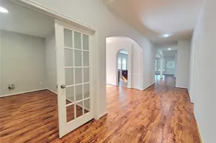 8811 Henrico Ln, Rosenberg, TX 77469 - Photo 2