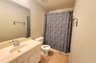 8811 Henrico Ln, Rosenberg, TX 77469 - Photo 16