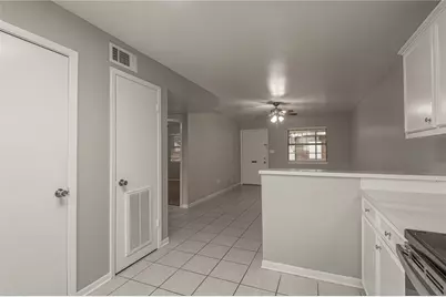 600 Palm Street #10, Huntsville, TX 77340 - Photo 10