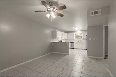 600 Palm Street #10, Huntsville, TX 77340 - Photo 4