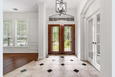 187 E Lansdowne Circle, The Woodlands, TX 77382 - Photo 8