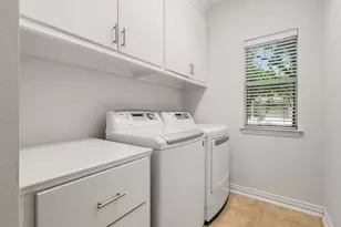 187 E Lansdowne Cir, The Woodlands, TX 77382 - Photo 26