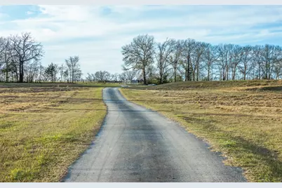 6622 County Road 360, Buffalo, TX 75831 - Photo 32