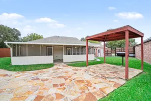 1927 Barronett Bend, Sugar Land, TX 77478 - Photo 34