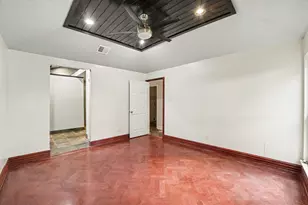 1927 Barronett Bend, Sugar Land, TX 77478 - Photo 18