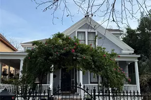 1646 Harvard St, Houston, TX 77008 - Photo 1