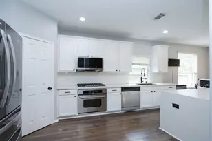 93 N Frontera Circle, The Woodlands, TX 77382 - Photo 16
