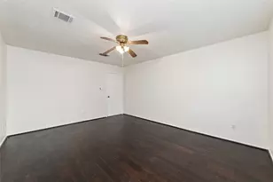 10410 Rancho Bernardo Ln, Sugar Land, TX 77498 - Photo 12