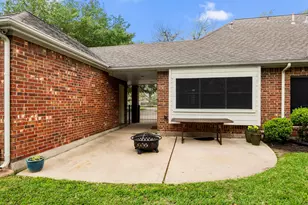 5210 Weston Dr, Weston Lakes, TX 77441 - Photo 34