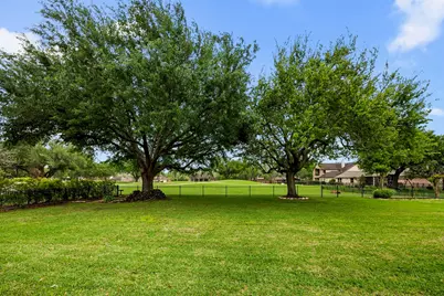 5210 Weston Drive, Weston Lakes, TX 77441 - Photo 40