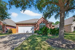 25110 Cinco Manor Ln, Katy, TX 77494 - Photo 2