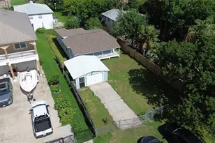 1133 9th St, Dickinson, TX 77539 - Photo 28