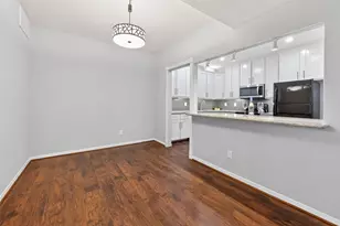 2100 Tanglewilde St, Houston, TX 77063 - Photo 10