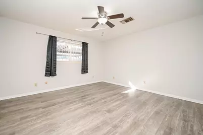 7878 Leonora Street, Houston, TX 77061 - Photo 14