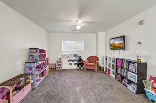 19819 Crested Hill Ln, Cypress, TX 77433 - Photo 18
