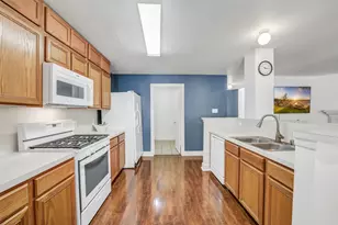 19819 Crested Hill Ln, Cypress, TX 77433 - Photo 8
