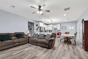 15434 Peacock Ln, Conroe, TX 77302 - Photo 6